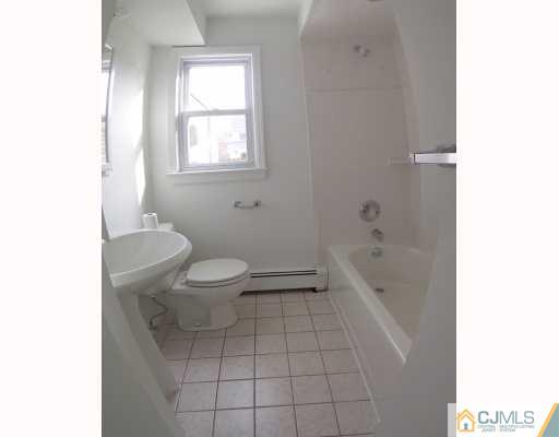 51 West Hill Road Colonia, NJ 07067 - Photo 7 of 10 Gallery Image 7