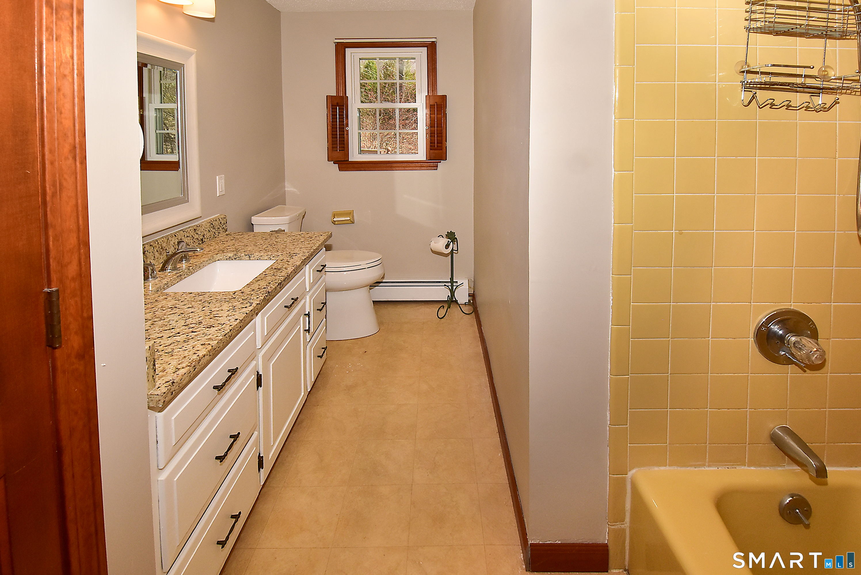 45 Grissom Road Manchester, CT 06042 - Photo 13 of 27