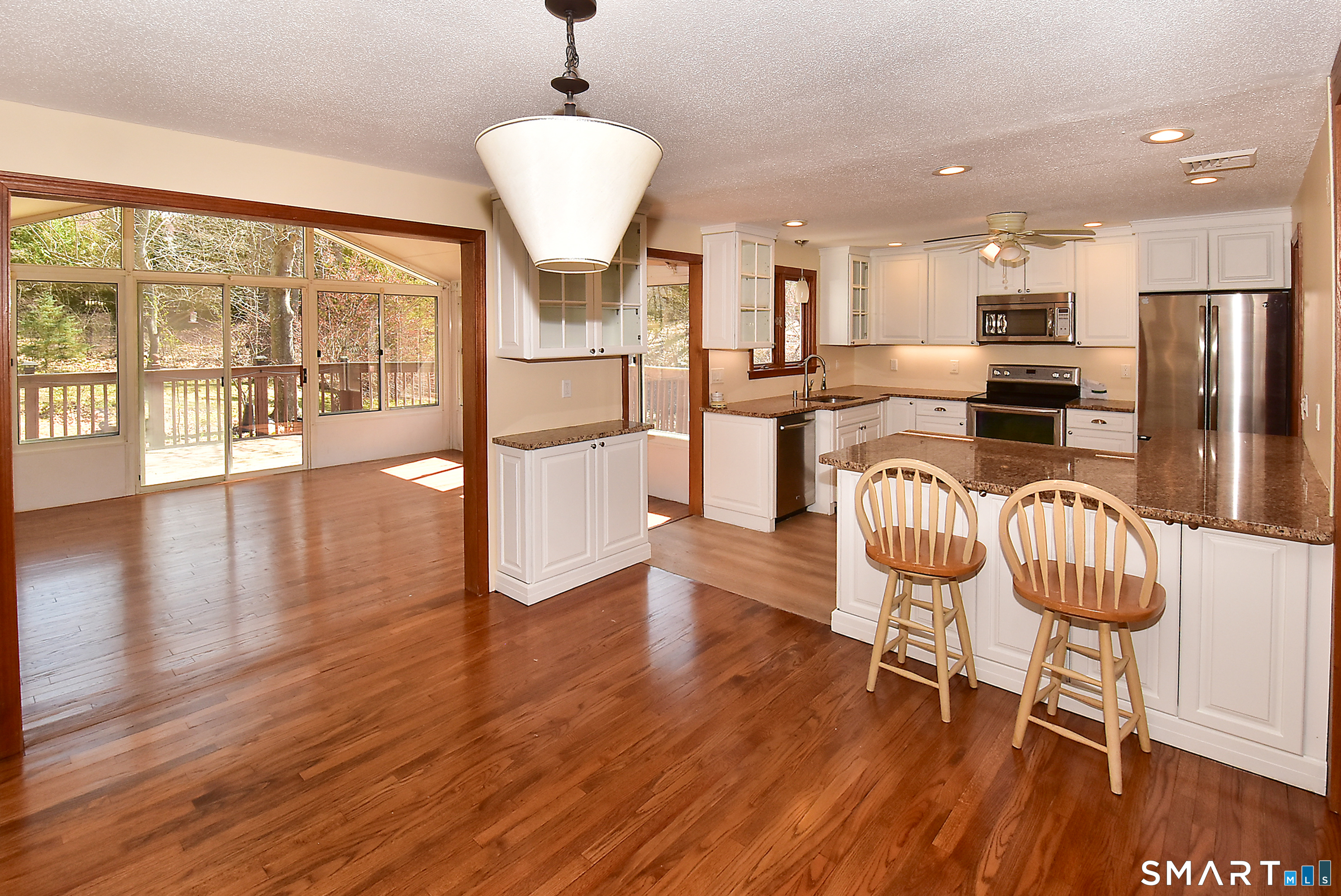 45 Grissom Road Manchester, CT 06042 - Photo 5 of 27