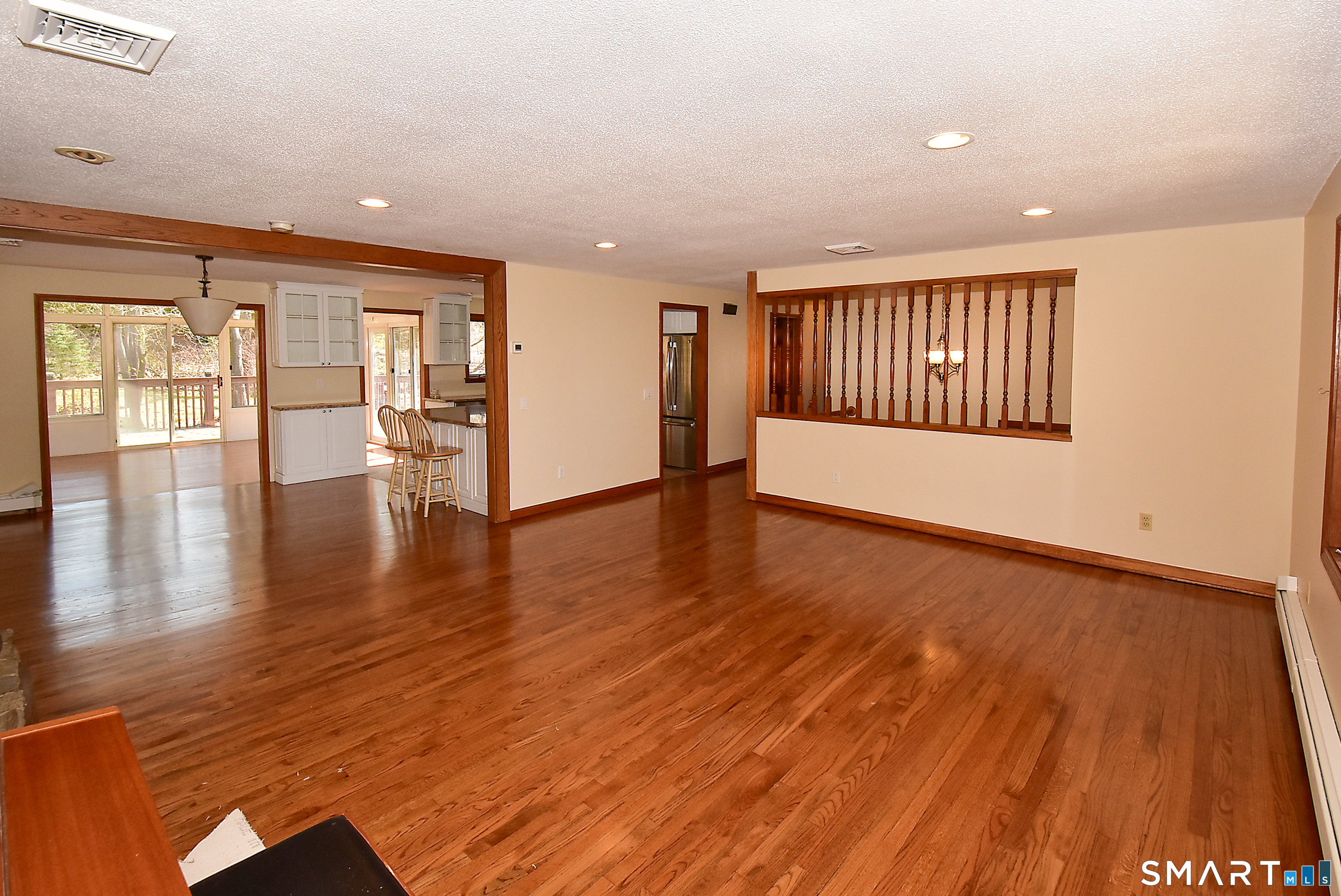 45 Grissom Road Manchester, CT 06042 - Photo 6 of 27