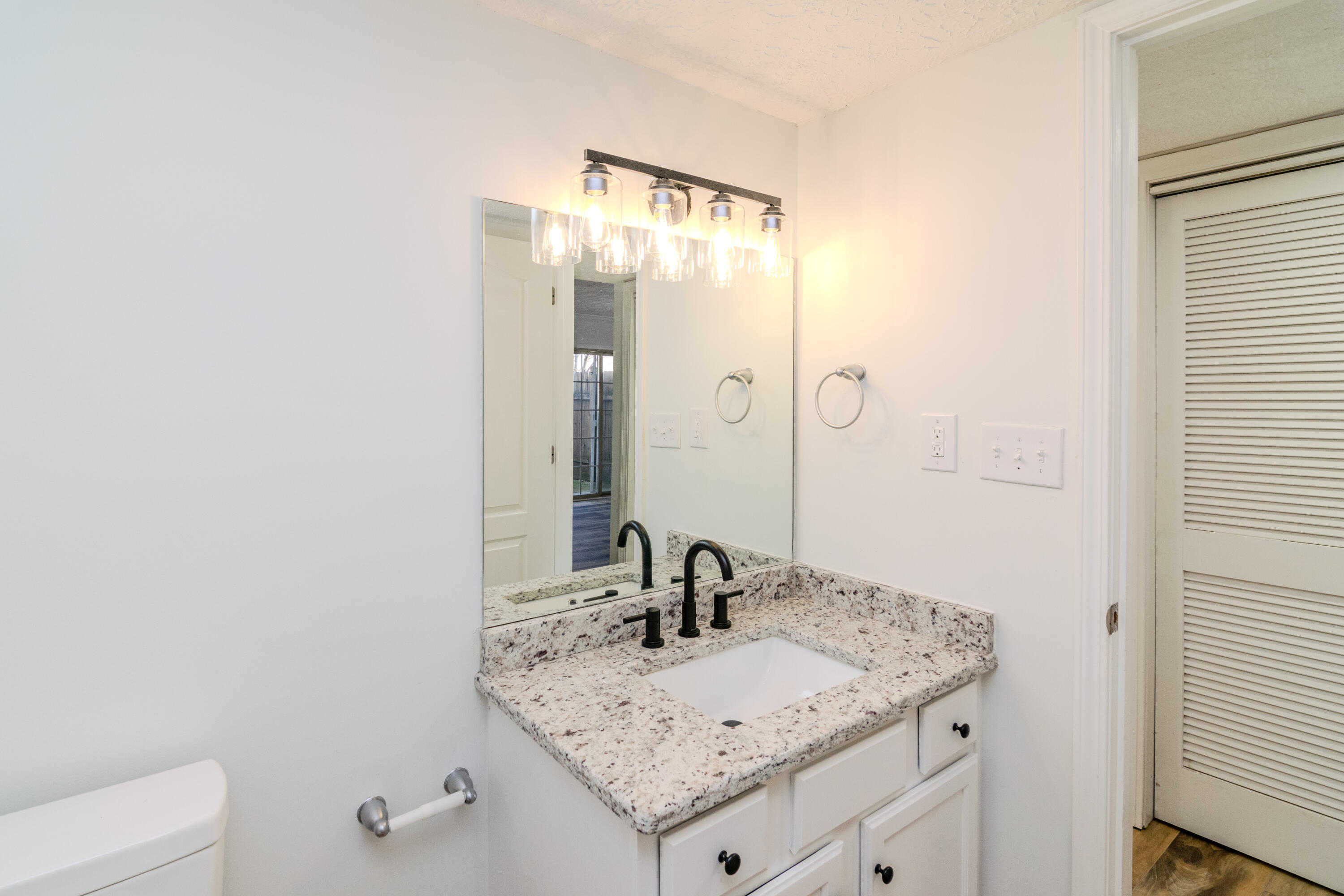 155 Regency Point Path Lexington, KY 40503 - Photo 26 of 35 155RegencyPoint-0017