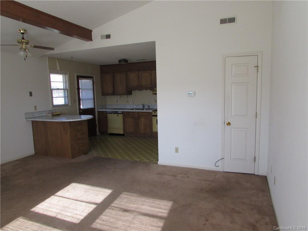 6012 Pleasant Grove Road Charlotte, NC 28216 - Photo 4 of 13