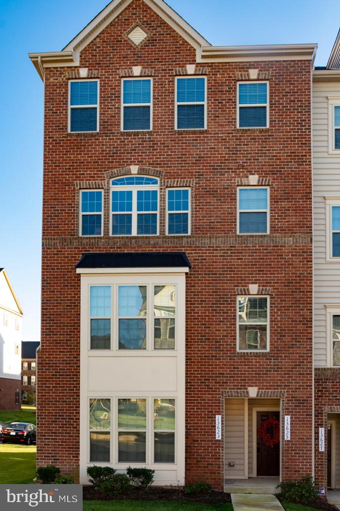 13625 Rockingham Lane, Unit 43 Gainesville, VA 20155 - Photo 1 of 26 Exterior Main