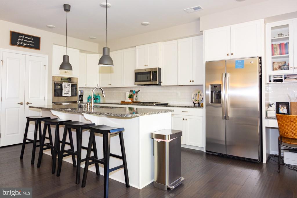 13625 Rockingham Lane, Unit 43 Gainesville, VA 20155 - Photo 3 of 26 Kitchen View