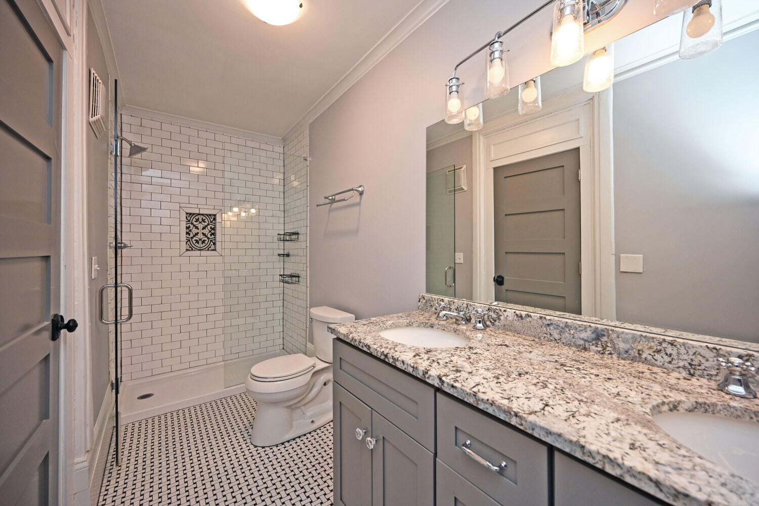229 Riverside Drive, Unit 1F Covington, KY 41011 - Photo 26 of 40 229RiversideDr1F_34