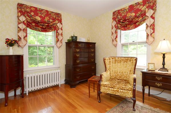 45 Fiske Hill Road Sturbridge, MA 01566 - Photo 11 of 25 Gallery Image 11