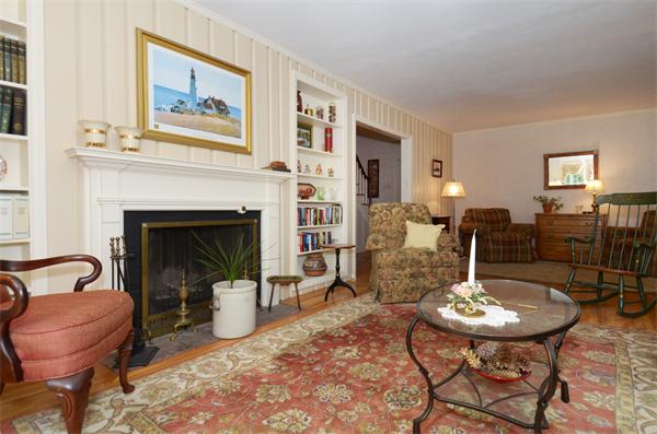 45 Fiske Hill Road Sturbridge, MA 01566 - Photo 8 of 25 Gallery Image 8