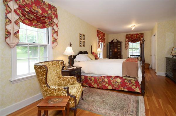 45 Fiske Hill Road Sturbridge, MA 01566 - Photo 10 of 25 Gallery Image 10
