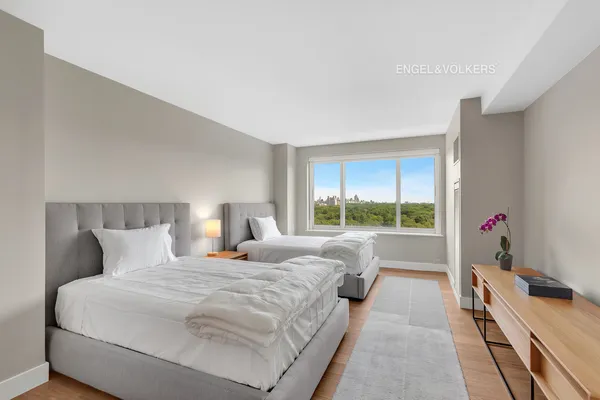 $26,000 | 106 Central Park South, Unit 16A | Central Park South