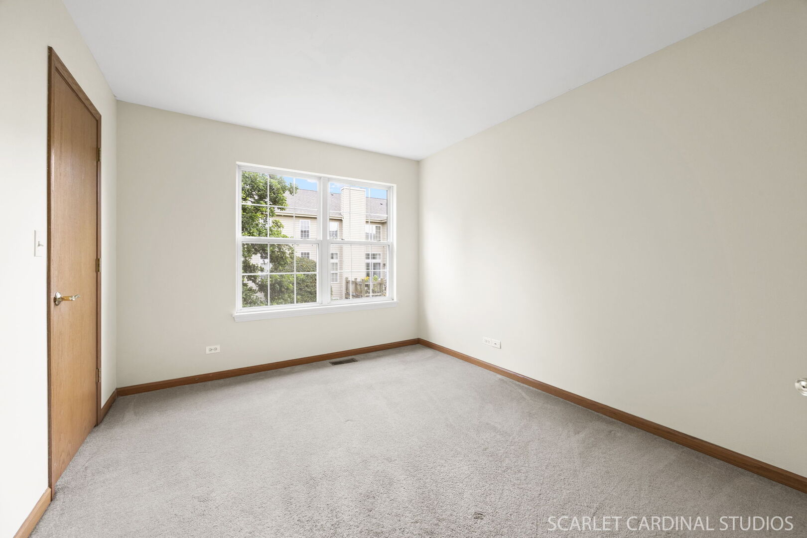 2242 Foxmoor Lane, Unit 2242 Aurora, IL 60502 - Photo 16 of 20 an empty room with windows