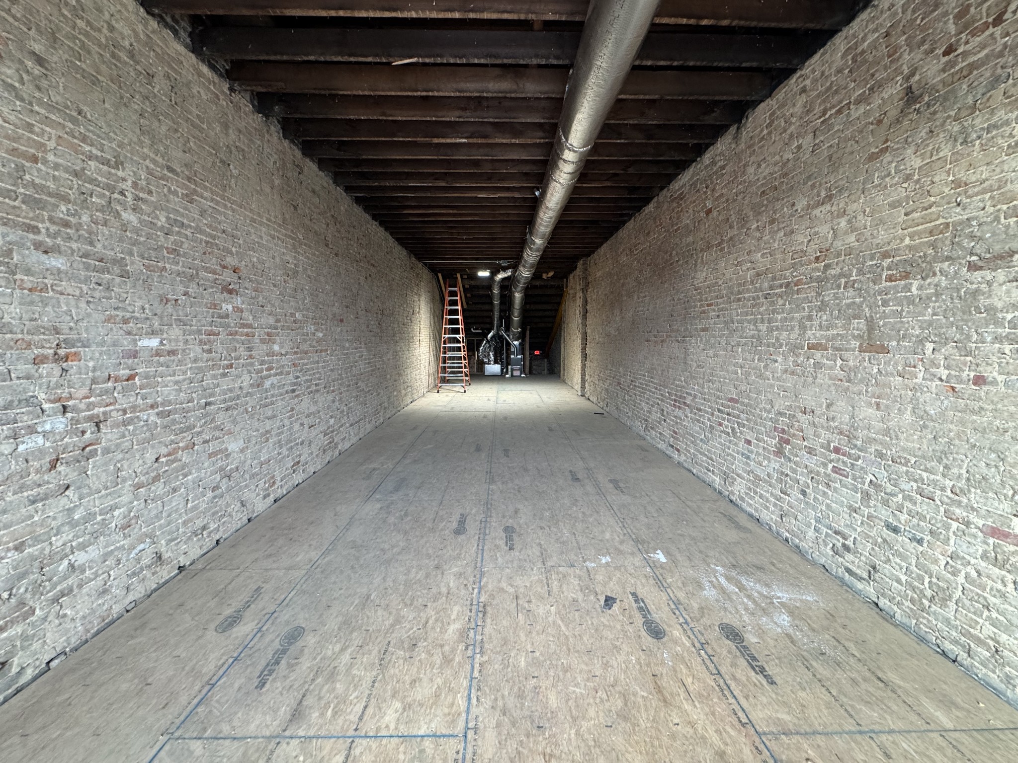 129 Public Square Lebanon, TN 37087 - Photo 6 of 9 a view of an empty room