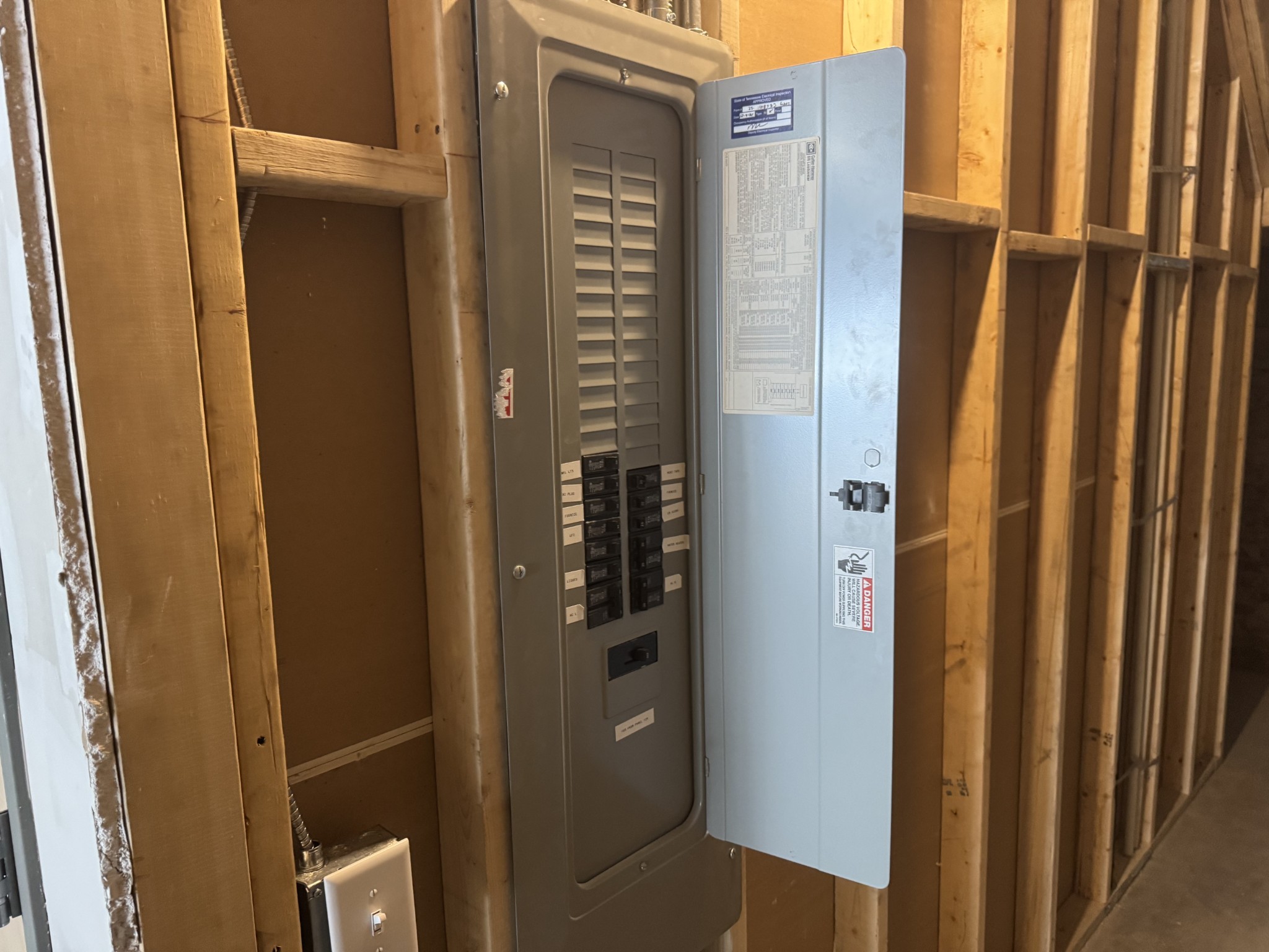 129 Public Square Lebanon, TN 37087 - Photo 7 of 9 a view of stairs