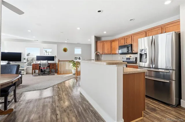 $295,000 | 11855 Oak Hill Way, Unit A, Commerce City, CO 80640