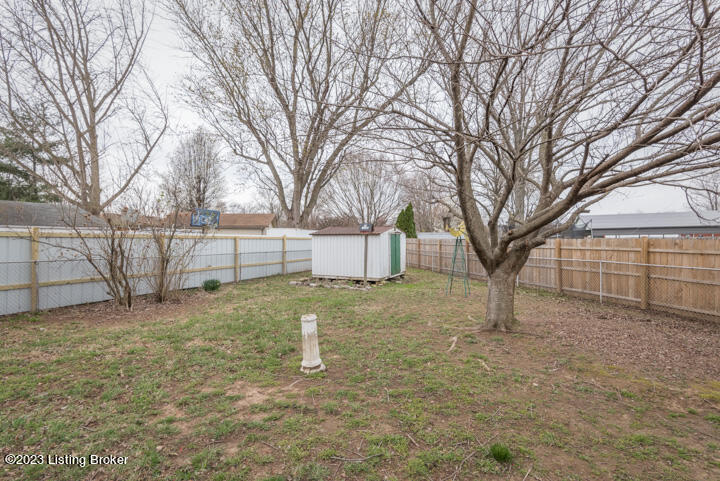 7602 Terry Road Louisville, KY 40258 - Photo 23 of 26 033