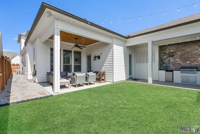 $640,000 | 13236 Magnolia Square Drive, Baton Rouge, LA 70818