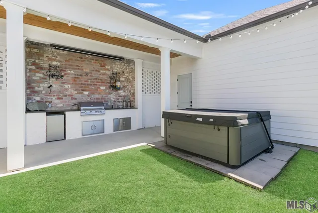 $640,000 | 13236 Magnolia Square Drive, Baton Rouge, LA 70818