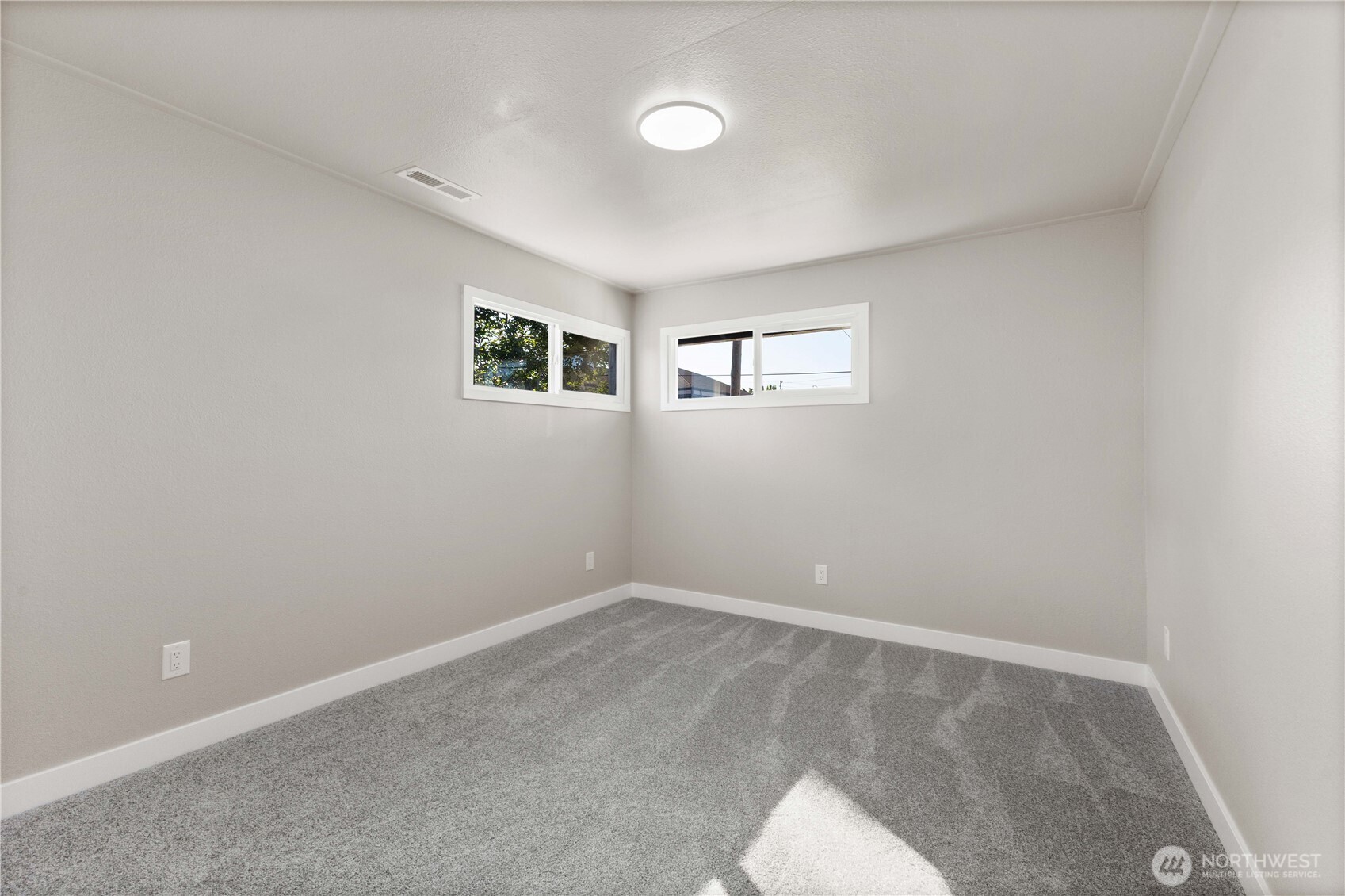 639 Elizabeth Street Sumner, WA 98390 - Photo 19 of 26