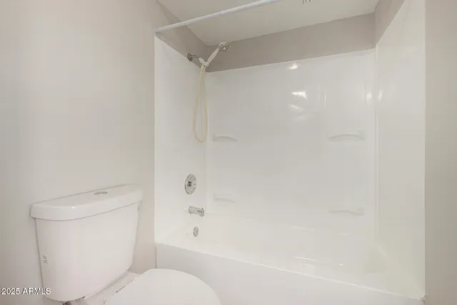 $1,999 | 4001 West Libby Street, Glendale, AZ 85308