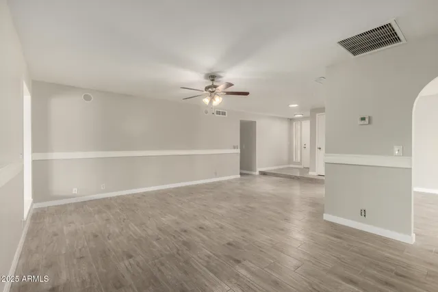 $1,999 | 4001 West Libby Street, Glendale, AZ 85308