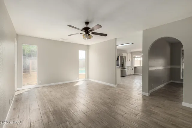 $1,999 | 4001 West Libby Street, Glendale, AZ 85308