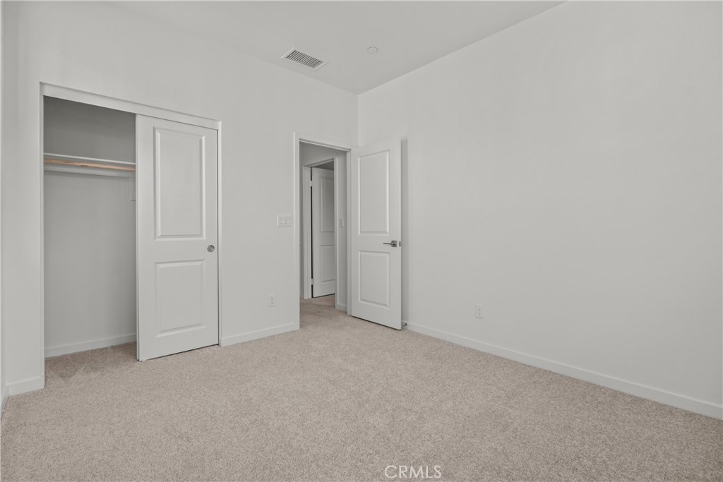 15907 Blue Copper Way Fontana, CA 92336 - Photo 11 of 31