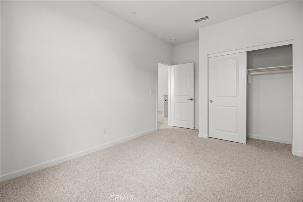 15907 Blue Copper Way Fontana, CA 92336 - Photo 13 of 31