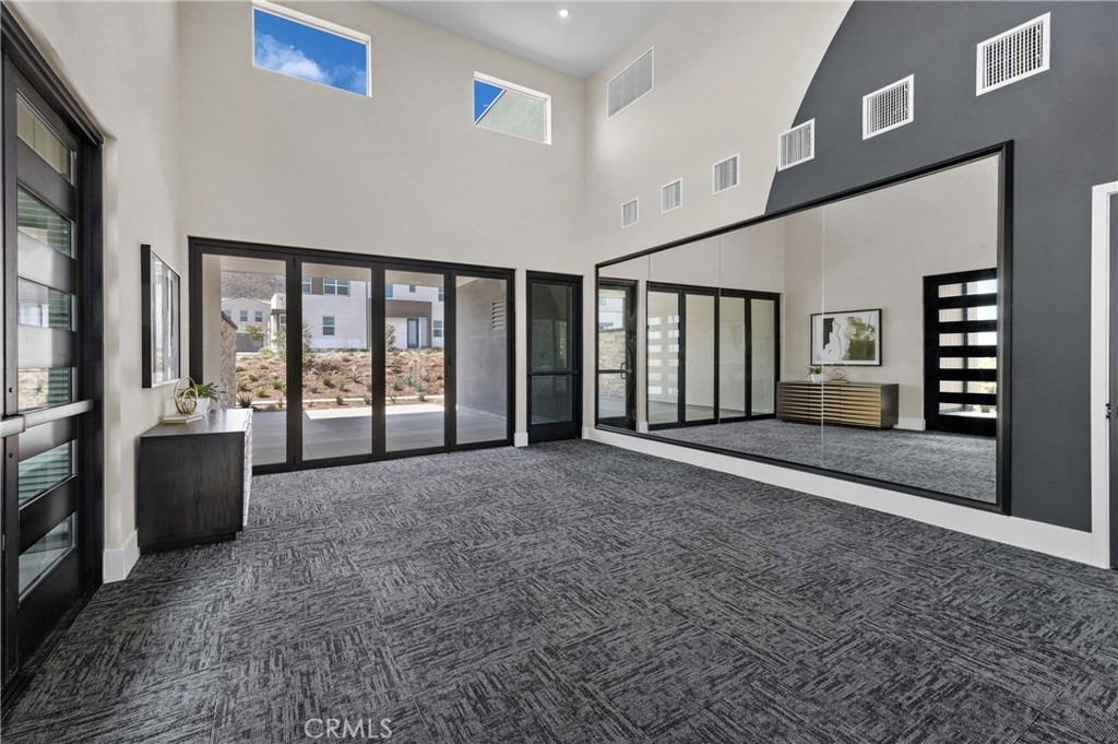 15907 Blue Copper Way Fontana, CA 92336 - Photo 25 of 31 Amenities/pool