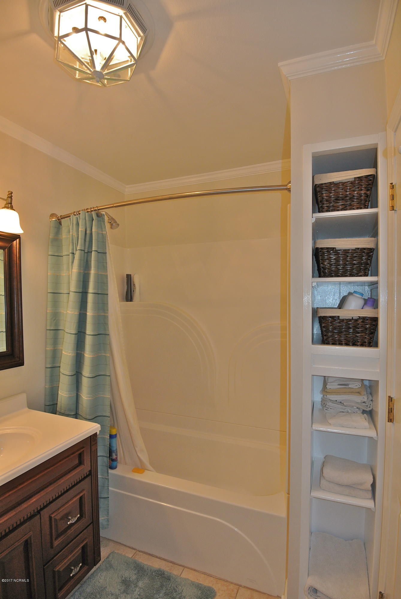 1502 Kimberly Road New Bern, NC 28562 - Photo 34 of 58 Bathroom #2