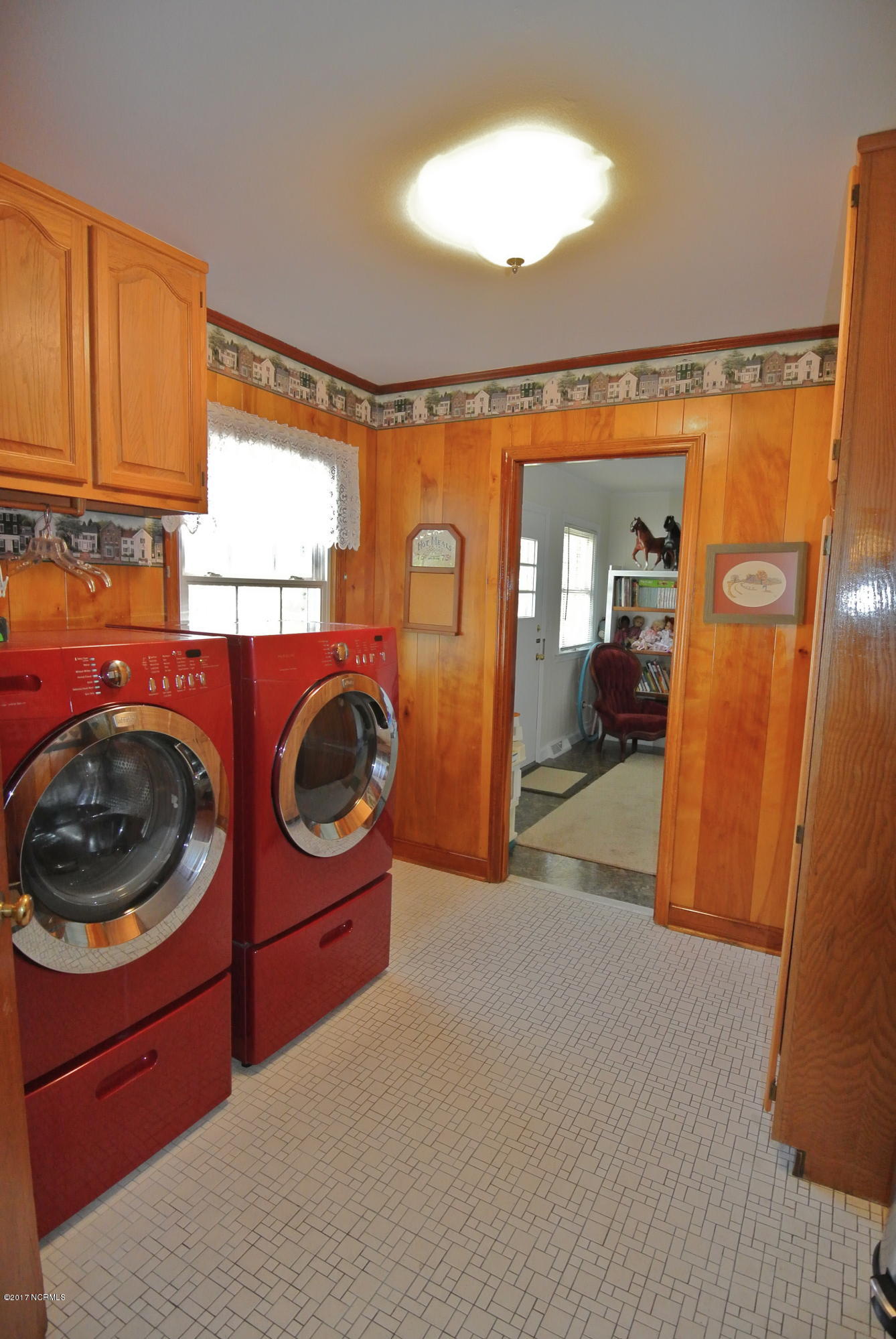 1502 Kimberly Road New Bern, NC 28562 - Photo 38 of 58 Laundry Room