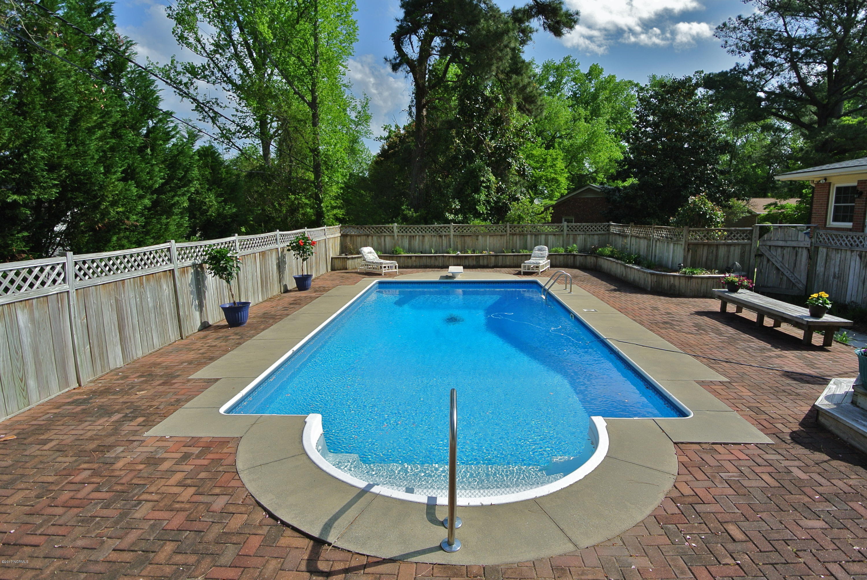 1502 Kimberly Road New Bern, NC 28562 - Photo 49 of 58 In Ground Pool