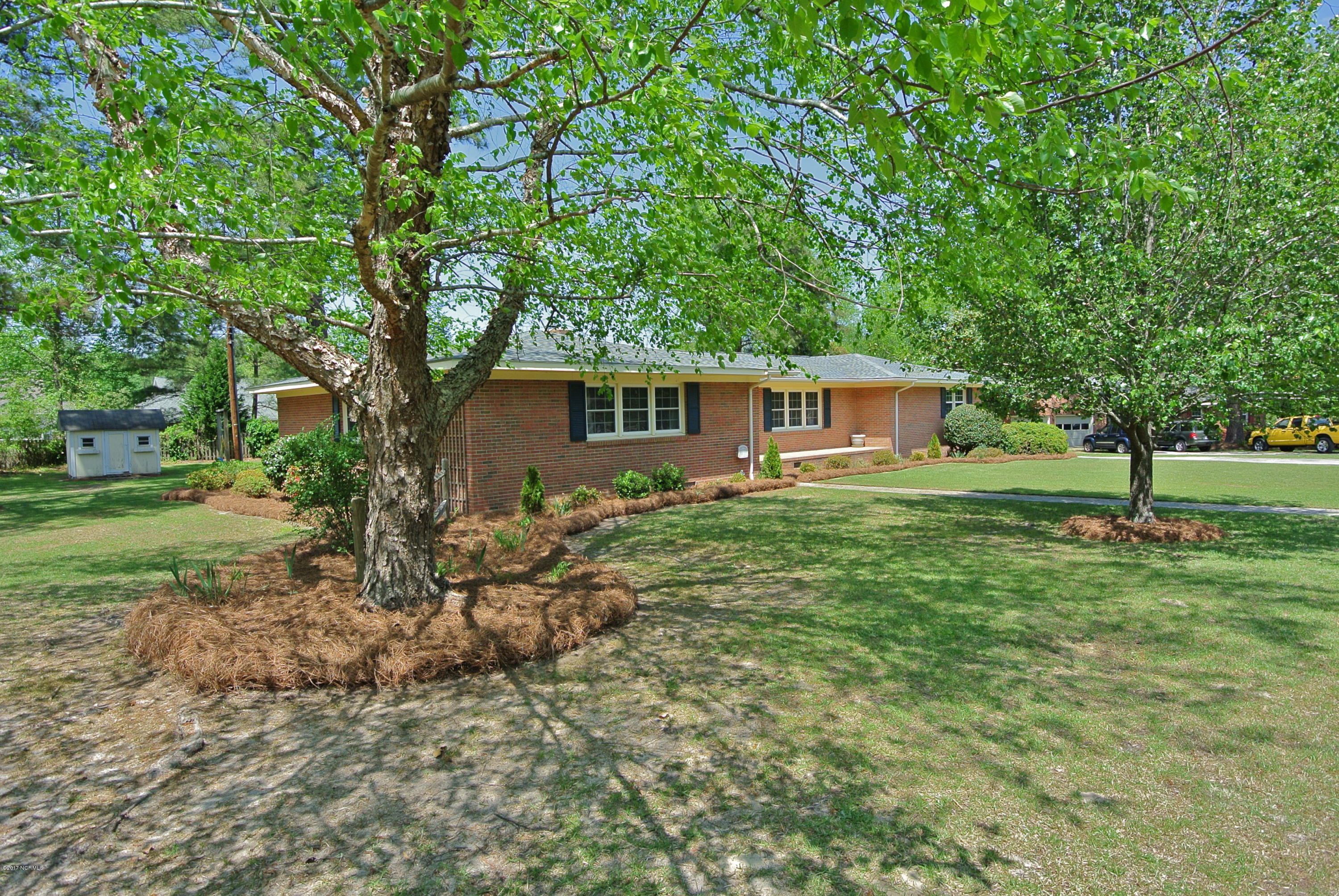 1502 Kimberly Road New Bern, NC 28562 - Photo 5 of 58 DSC_0796