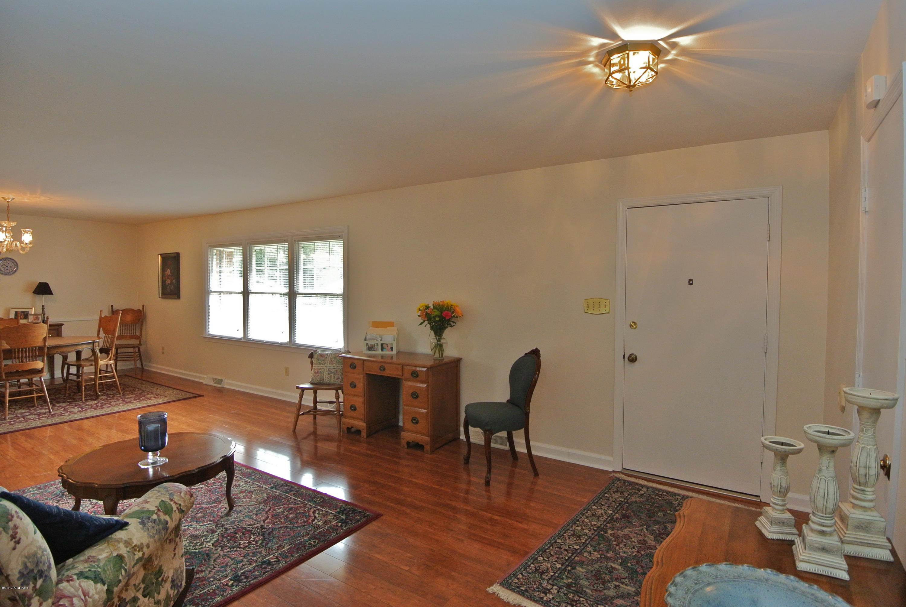 1502 Kimberly Road New Bern, NC 28562 - Photo 7 of 58 DSC_0694