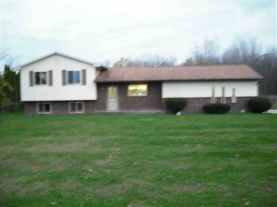 4154 East Lake Road Clio, MI 48420 - Photo 9 of 9 20161131-8.JPG