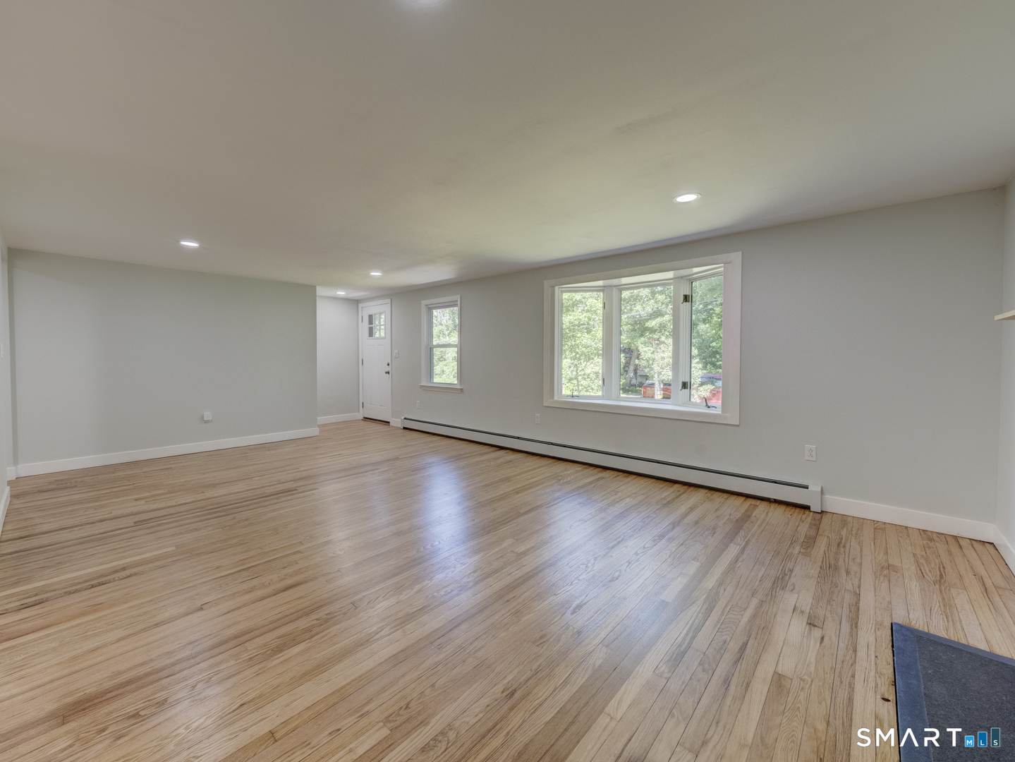 70 Doubleday Road Columbia, CT 06237 - Photo 14 of 39 Looing from Kitchen into Living Room