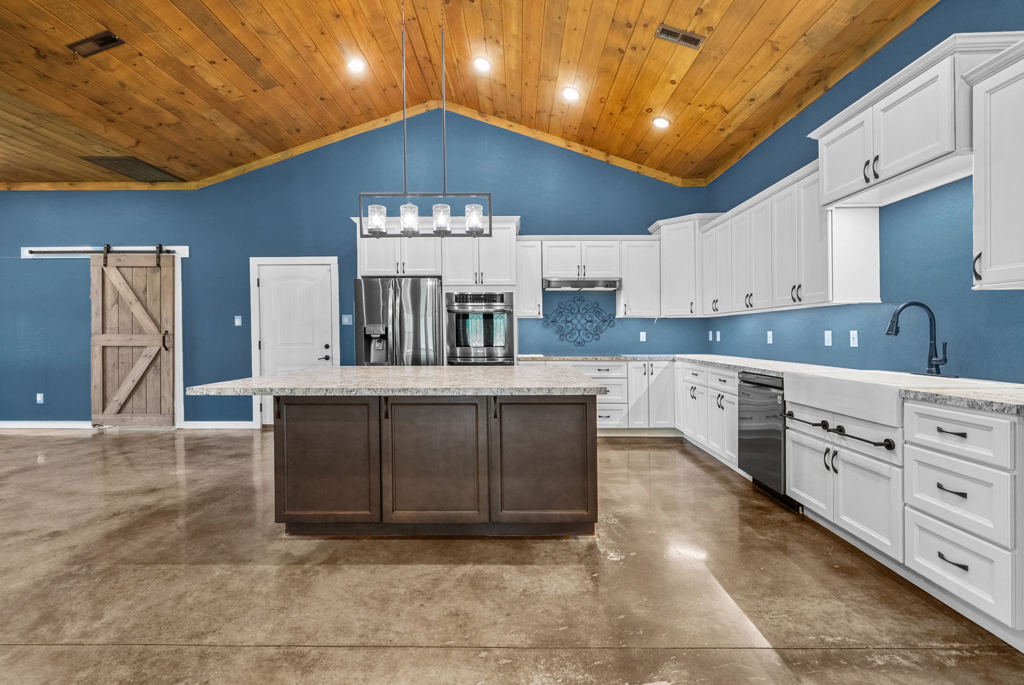 890 Iron Workers Road Clarksville, TN 37043 - Photo 12 of 45