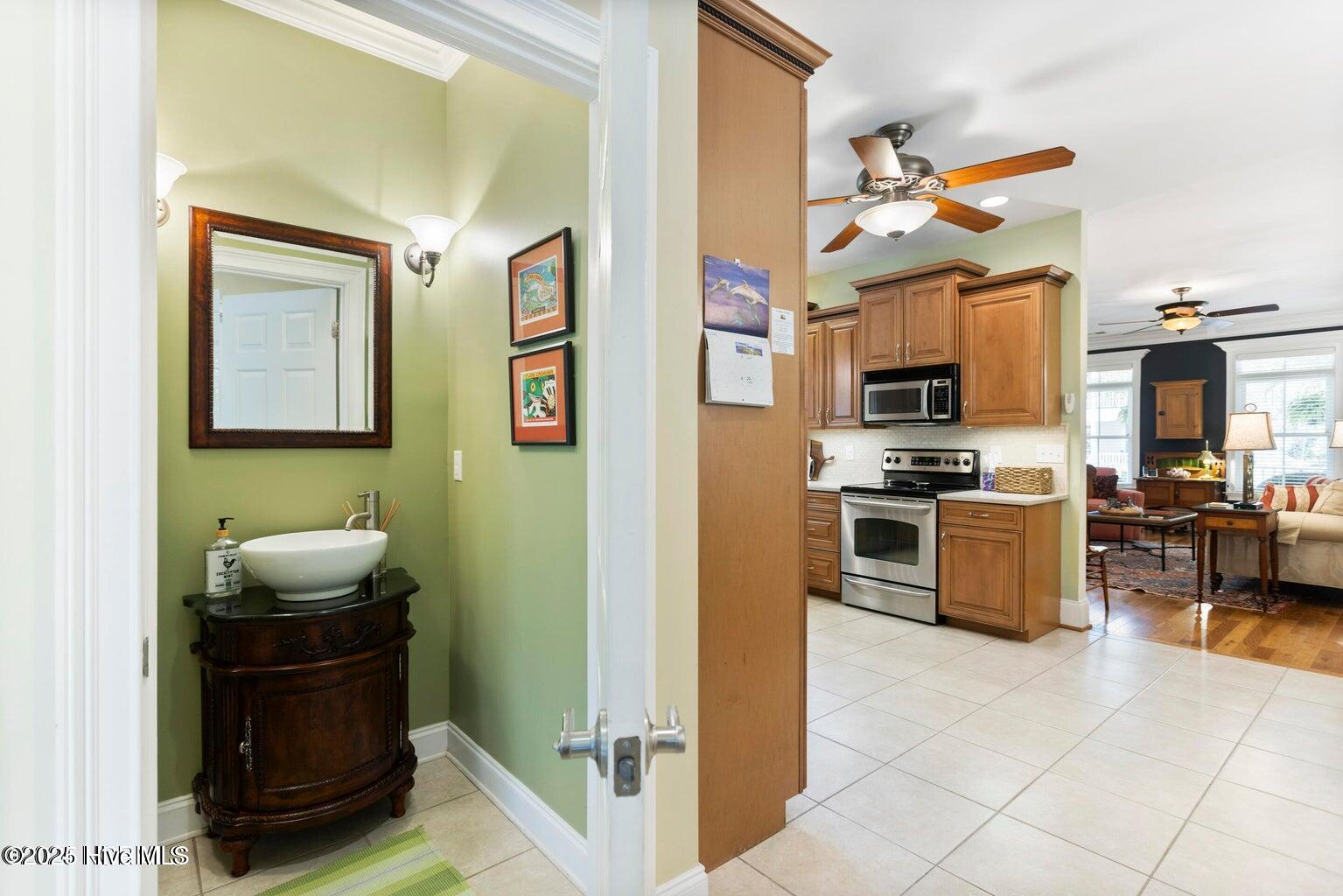 9204 Hutton Heights Way Southwest Calabash, NC 28467 - Photo 17 of 66 power room