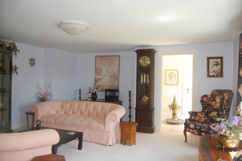 590 West River Road Augusta, ME 04330 - Photo 17 of 35 LIVING ROOM