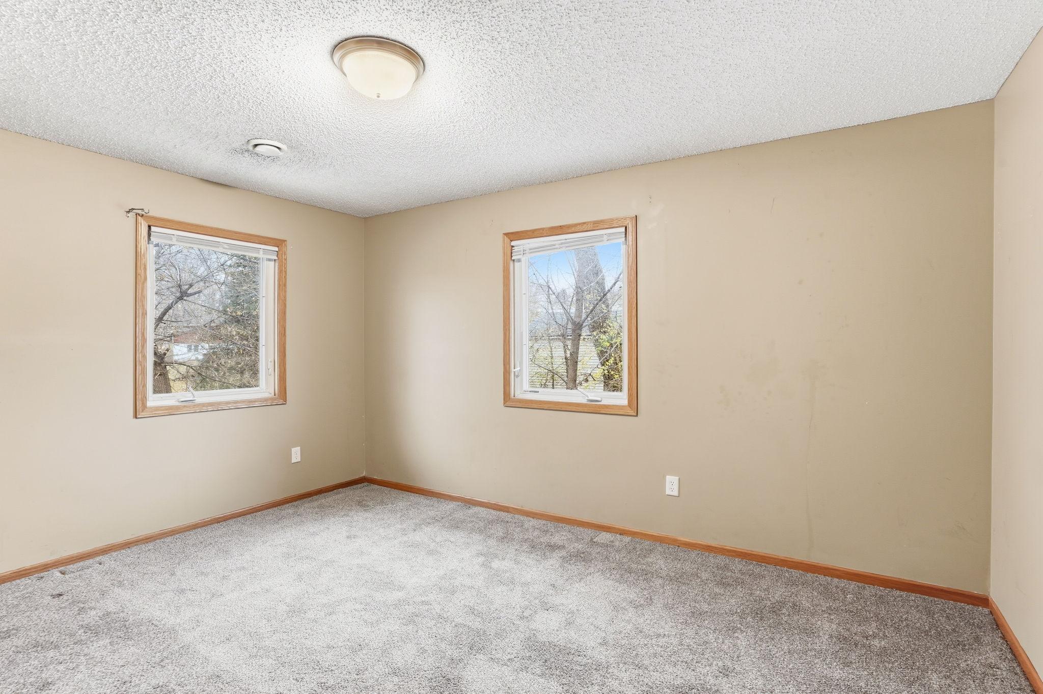 8113 Bass Lake Road New Hope, MN 55428 - Photo 8 of 13