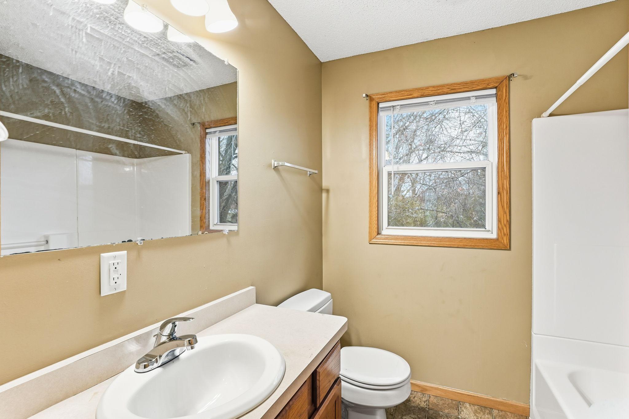 8113 Bass Lake Road New Hope, MN 55428 - Photo 10 of 13