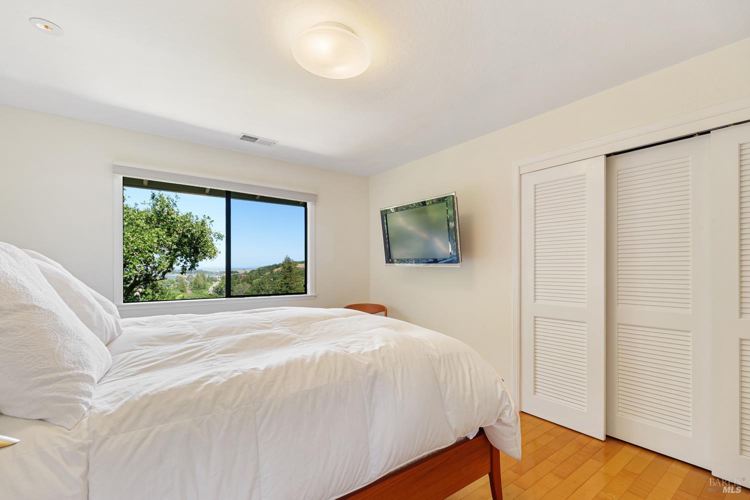 10 Shari Court Novato, CA 94947 - Photo 19 of 48