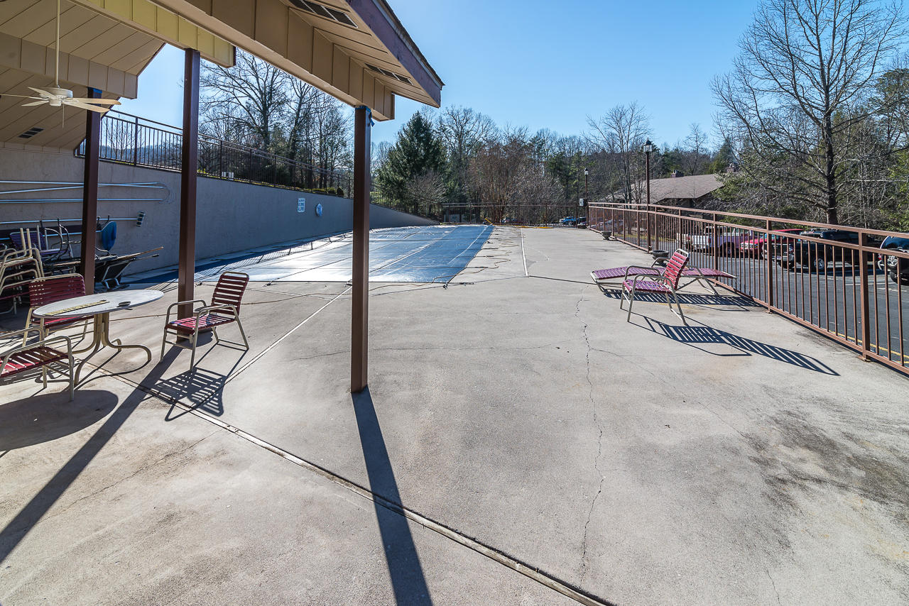 221 Woodland Road, Unit 302 Gatlinburg, TN 37738 - Photo 3 of 27 GSM_2992 copy