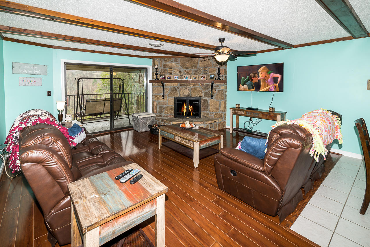 221 Woodland Road, Unit 302 Gatlinburg, TN 37738 - Photo 6 of 27 GSM_8910-Edit