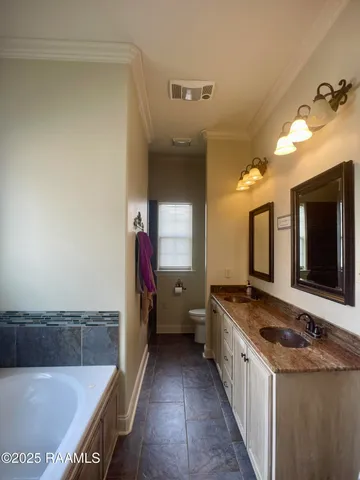 $2,150 | 144 Heathwood Drive, Broussard, LA 70518