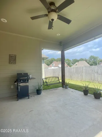 $2,150 | 144 Heathwood Drive, Broussard, LA 70518