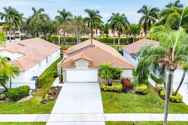 $458,000 | 9702 Harbour Lake Circle, Boynton Beach, FL 33437