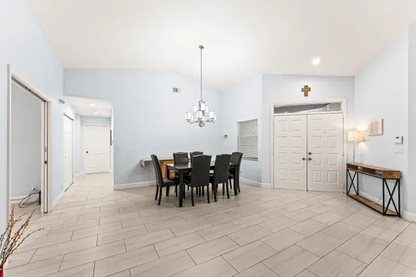 $458,000 | 9702 Harbour Lake Circle, Boynton Beach, FL 33437