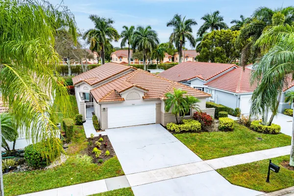 $458,000 | 9702 Harbour Lake Circle, Boynton Beach, FL 33437