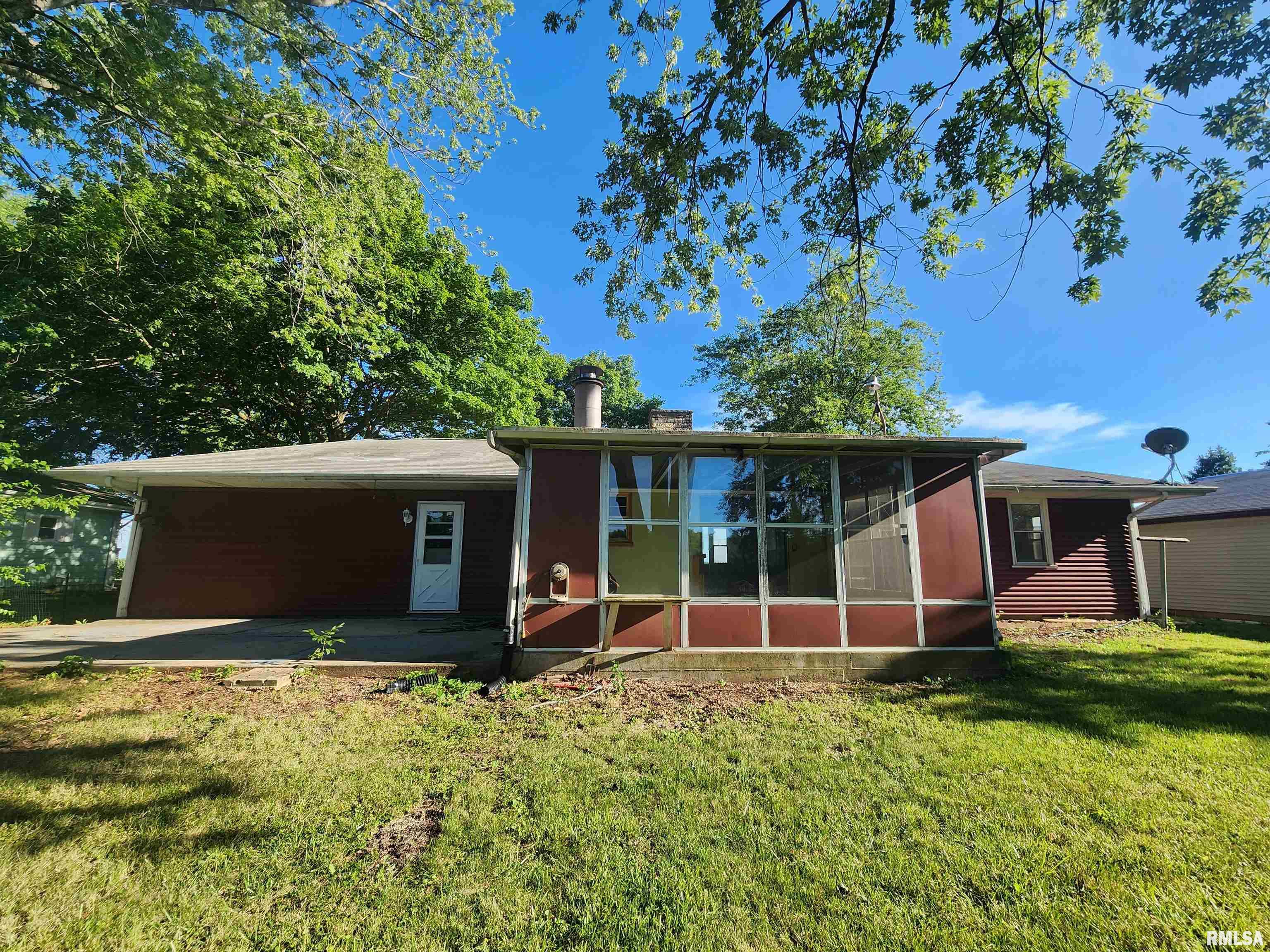 23184 East Park Road Farmington, IL 61531 - Photo 17 of 19