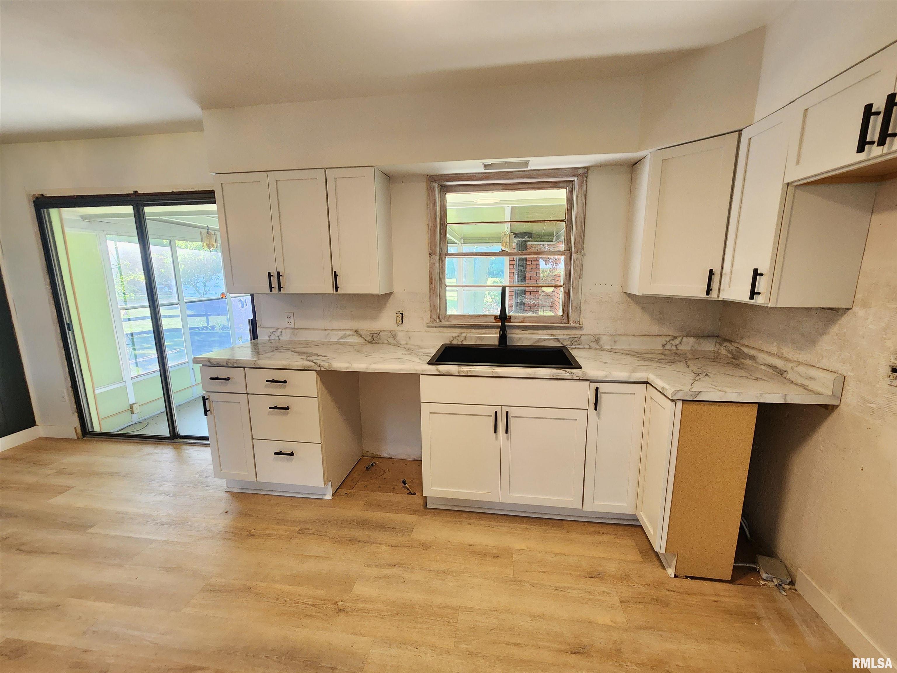 23184 East Park Road Farmington, IL 61531 - Photo 5 of 19