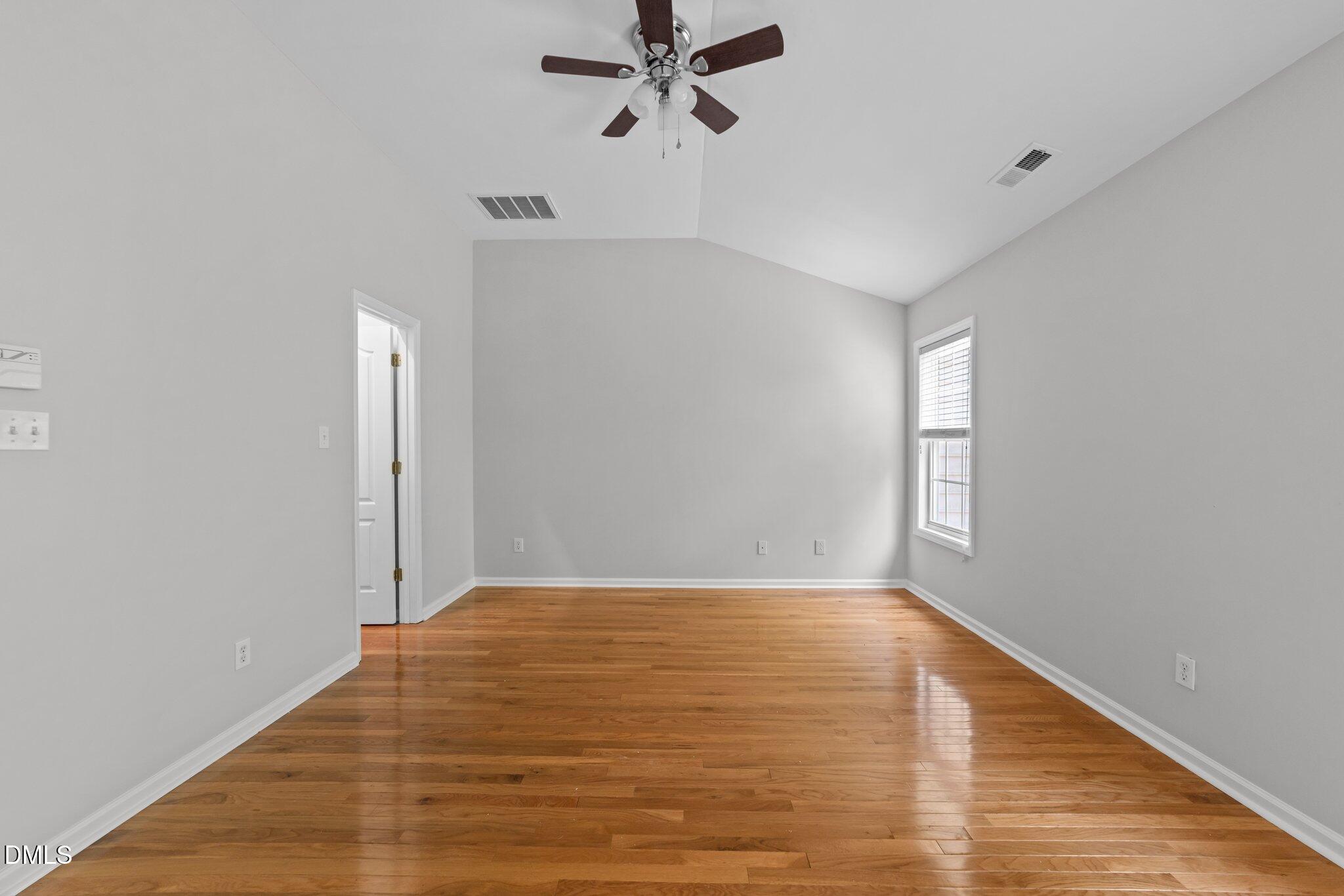 6809 Middleboro Drive Raleigh, NC 27612 - Photo 13 of 37 21-web-or-mls-3D5A7347